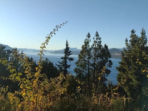 Lote con vista panoramica al lago nahuel huapi a 23 km del centro de bariloche escucha ofertas escrituracion inmediata real oportunidad