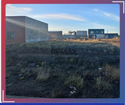 Lote de 240m con alto potencial y en crecimiento