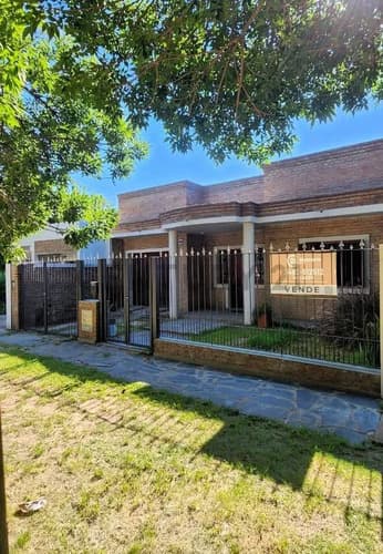 Casa a la venta en barrio pizzurno rafaela en Rafaela — foto 1