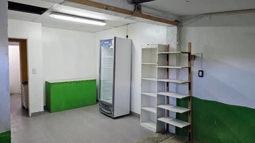 Alquiler local comercial 36 m en barrio 654 viviendas bariloche ideal para comercio barrial 650 mil x mes