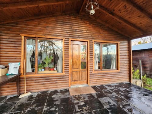 Complejo de dos cabanas con vista al lago fagnano
