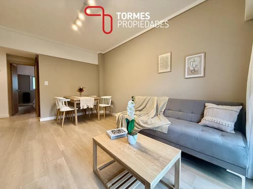 Venta departamento 2 ambientes reciclado con balcon saliente plaza mitre mar del plata