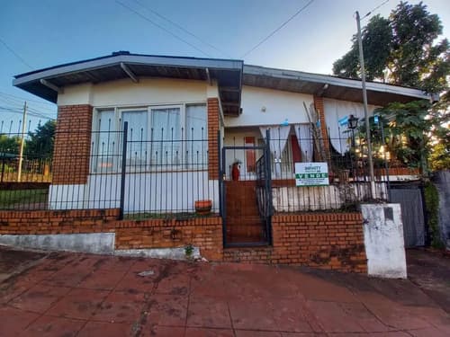 Casa ubicada entre calles lavalle y juan jose paso km9 eldorado misiones
