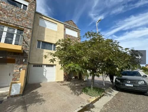 Triplex con vistas al mar