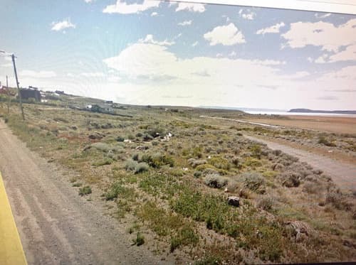 Calafate dos lotes en una esquina sup total 3315 m2 permuto