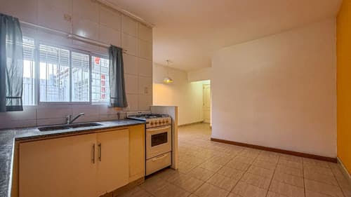Alquiler monoambiente dividido y patioo aldrey en Mar del Plata