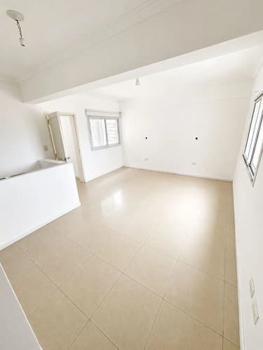 Venta duplex 1 dormitorio saenz pena centro