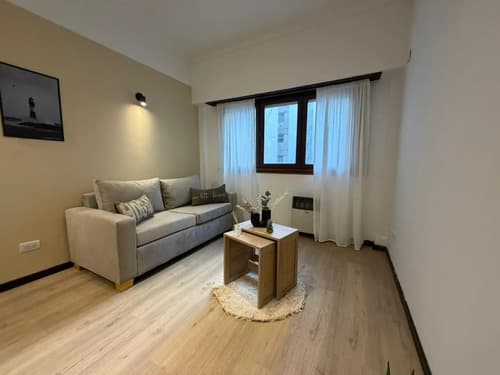 Venta departamento 2 ambientes reciclado con dependencia en zona plaza colon mar del plata en Mar del Plata