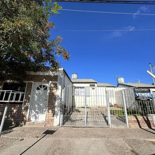 Casa en venta puerto madryn barrio uom