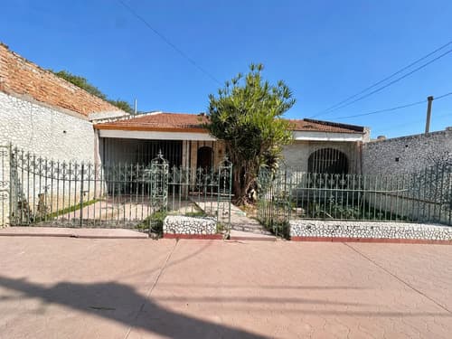 Casa 4 dorm cerca de ruta 11 y calle espana