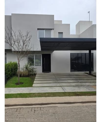 Rossen valle escondido 3 dorm cochera doble