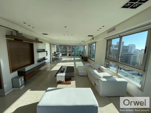 Departamento en torre penthouse triplex 3 cocheras terraza parilla