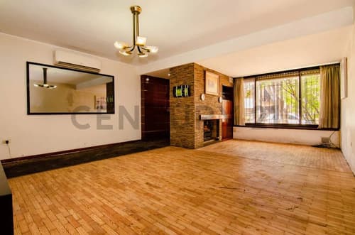 Venta casa de 2 dormitorios con patio y cochera en echesortu rosario en Rosario — foto 1