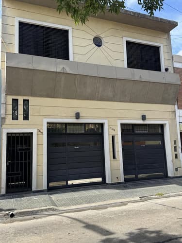 Casa de 6 ambientes en liniers