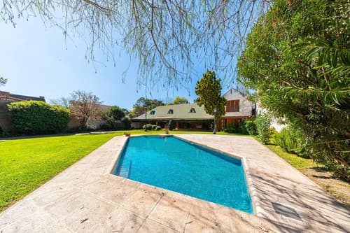 Casa de 4 dormitorios con gran jardin de 1184 m2 pileta y quincho en Rosario — foto 1