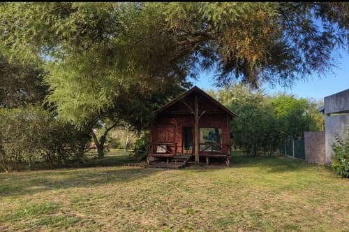 Casa cabana 3 ambientes con altillo en oro verde