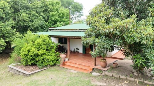 Casa en venta con 1865 m2 de lote b santa teresita sta rosa de calamuchita cod 1210