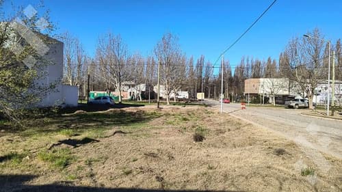 Venta terreno de 442 m2 en plottier en Plottier — foto 1