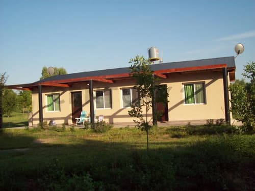 Venta amplio terreno con dos cabanas zona norte concepcion del uruguy entre rios