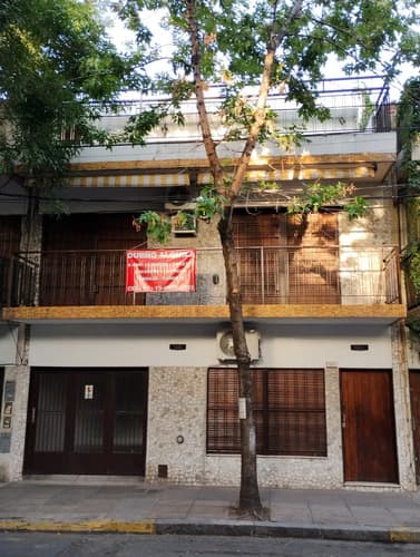 Casa en alquiler en nunez saavedra triplex de 7 ambientes con cochera baulera cocina comedor diario 4 5 dormitorios 3 banos lavadero terraza parrilla dueno directo