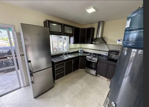 Venta casa cosquin 6 dor cochera centro apta cred