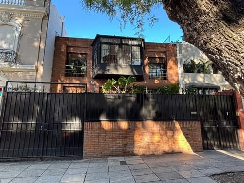 Casa en belgrano 6 ambientes zona de embajadas