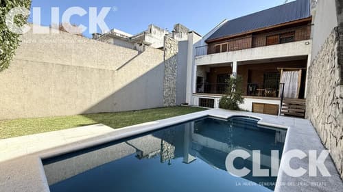 Venta casa con 6 habitaciones parrilla pileta cochera villa urquiza