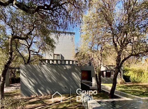 Casa en country el bosque
