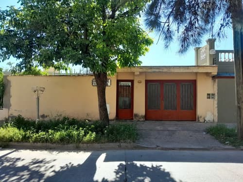 Venta casa en b ejercito argentino