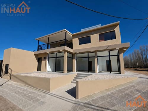 Local comercial mas departamento con cochera
