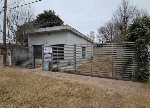 Casa en venta para refaccion rio tercero 761