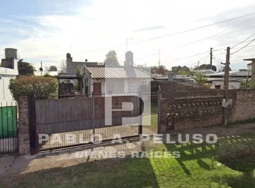 Venta dos casas 2 y 3 ambientes libertad merlo zona oeste buenos aires en GBA Oeste — foto 1