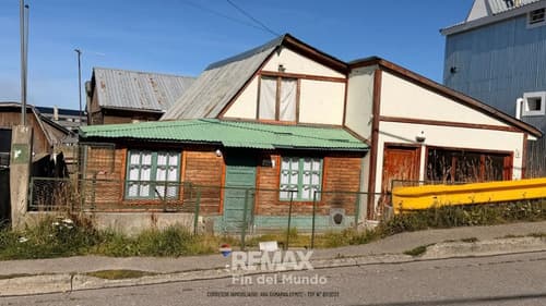 Ushuaia venta casa y mono san vicente