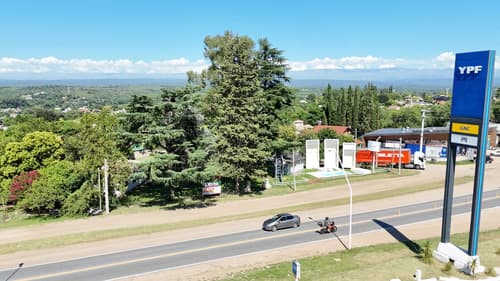 Lotes y casas comerciales en venta sobre ruta 5 frente a la ypf calamuchita cod 1309
