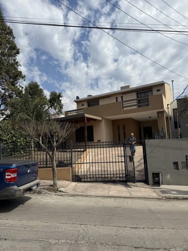 Alquiler anual hermoso chalet 3 dorm cpileta cerca del centro b becciu villa carlos paz en Villa Carlos Paz