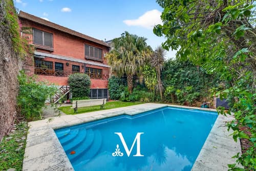 Excelente casa en venta bajo belgrano 4 dormitorios jardin con pileta garage para 4 autos