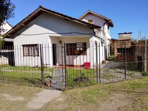 Hermosa casa de 4 ambientes ubicada a 4 cuadras del centro de garin zona norte buenos aires en GBA Norte — foto 1