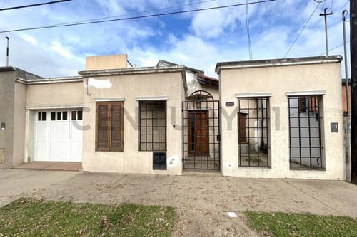 Casa de dos dormitorios excelente ubicacion venado tuerto en Venado Tuerto — foto 1