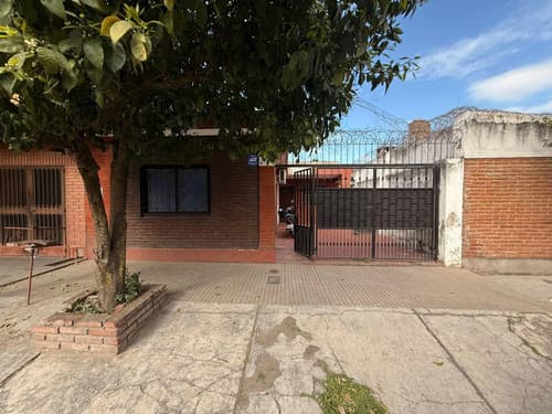 Casa en villa lujan