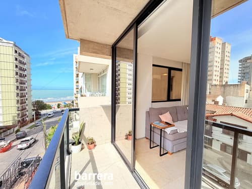 2 amb moderno con cochera y vista lateral mar playa grande se vende con muebles