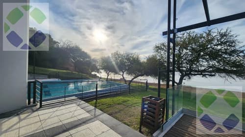 Terreno en puerto barrancas con vista privilegiada hacia el rio