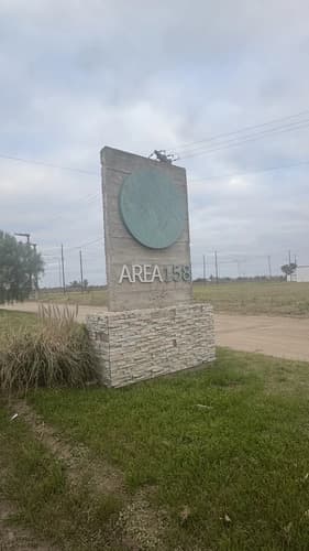 Lote en area 158 villa maria barrio logistico ideal para galpon 300mts2 en esquina con escritura impuestos al dia en Villa María