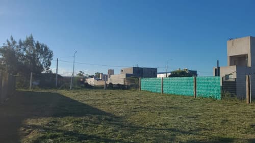 Vendo lote en barrio los tilos
