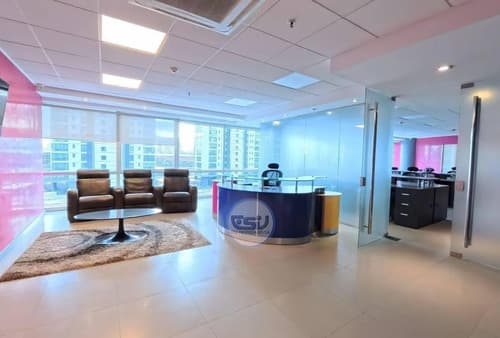 Alquiler oficina puerto madero con cocheras wtc ii