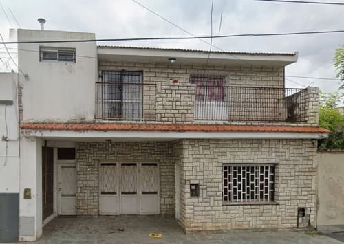 Venta de casa cdpto en planta alta sde
