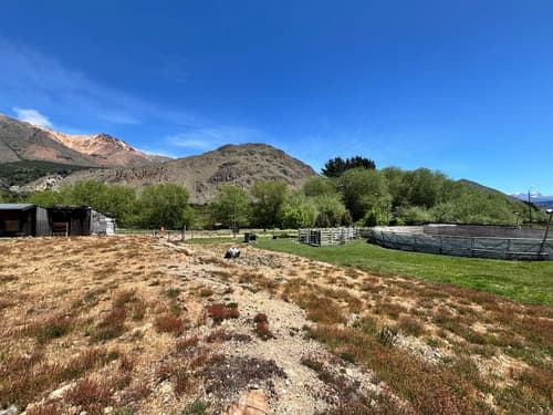 Terreno con quincho y galpon en Esquel — foto 1
