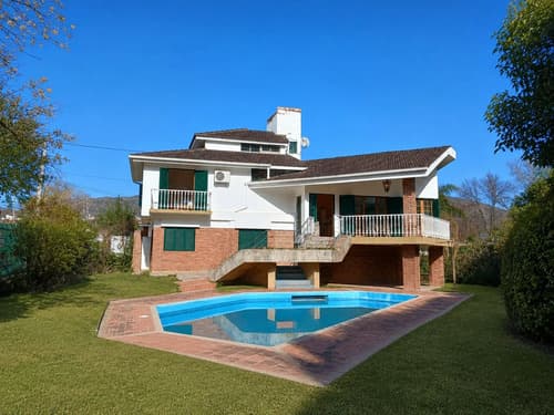 Frente a la costanera vista panoramica al lago san roque alquiler ideal proyecto gastronomico