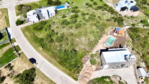 Terreno en venta 1287m barrio venturia villa carlos paz