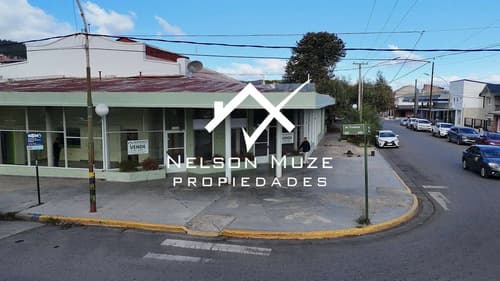 Venta local esquina centrica esquel oportunidad unica en Esquel — foto 1