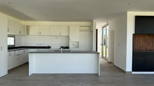 Casa en venta 4 dormitorios zona potrero de garay